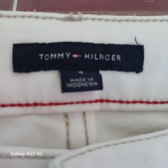 Tommy Hilfiger White Straight Leg Jeans Size 4 - Picture 2 of 12